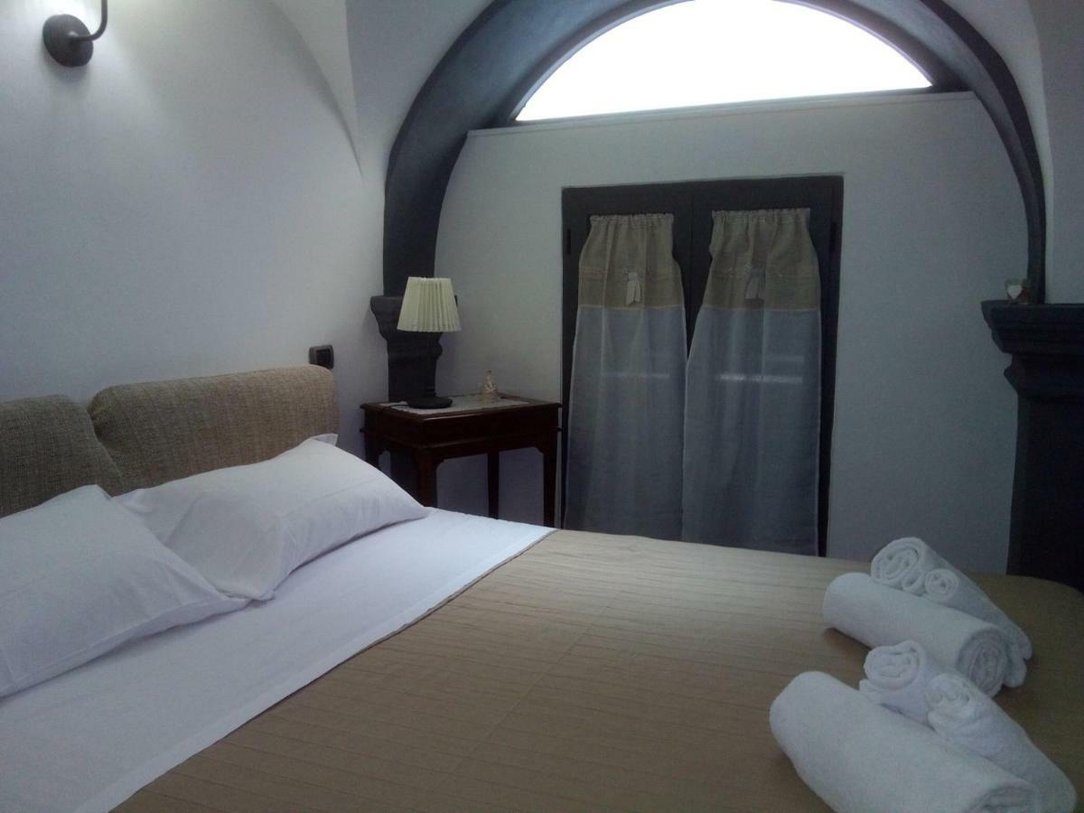 Napule Apartment เนเปิลส์ ภายนอก รูปภาพ
